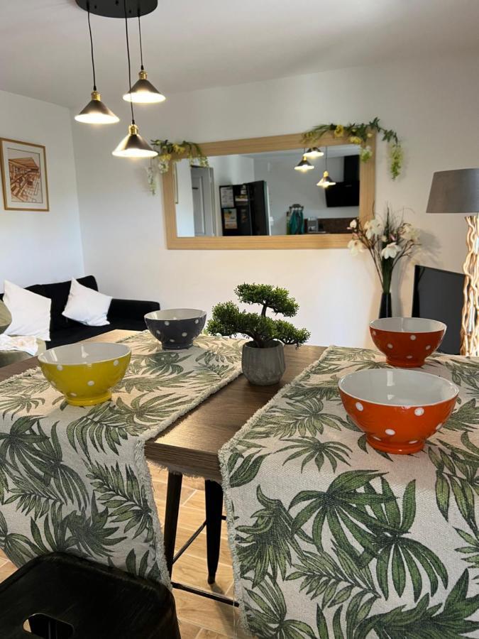 Appartement Entre Village Et Plages. Сен Сир сюр Мер Екстериор снимка